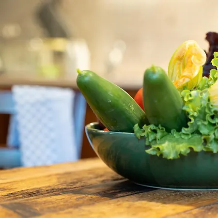 Suflora - Thinker's Villa Mengara